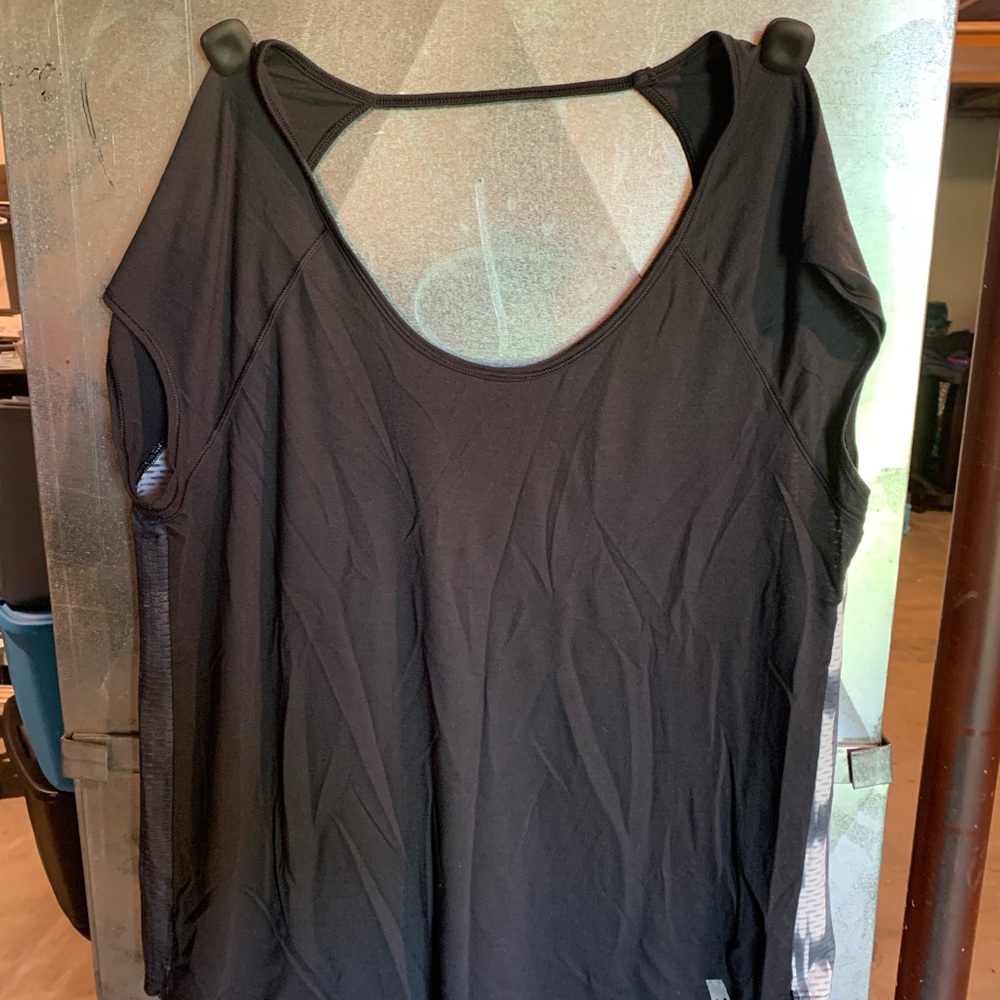 Under armour shirt